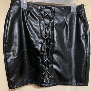 Canton Walker Faux Leather Skirt